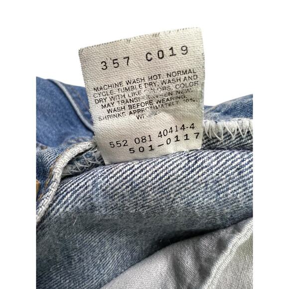 Vintage 501XX Denim Cutt Off Shorts - Distressed Streetwear - size 35 - Picture 6 of 7